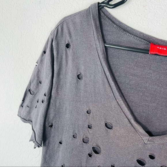 Akita Chicago Red Label destroyed grey tee shirt - Picture 8 of 9